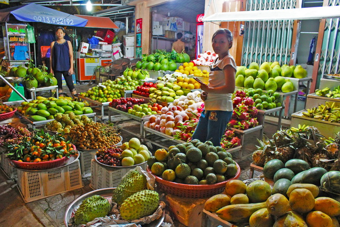 Фруктовый рынок во Вьетнаме