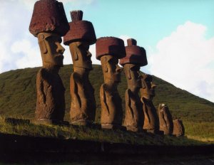 moai-statui-ostrova-pashi (1).jpg