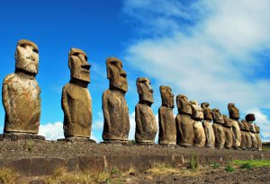moai-statui-ostrova-pashi.jpg