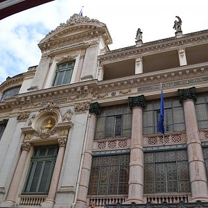 Оперный театр - знаменитое здание